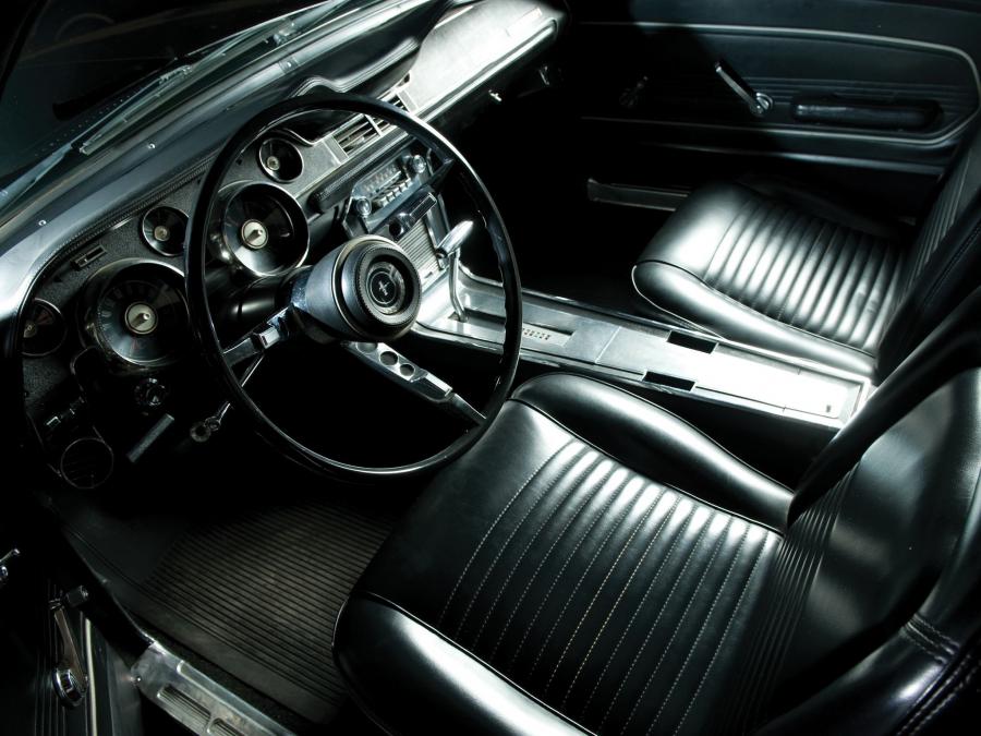  Ford Mustang Fastback 1967 года  (фото 11 из 12)